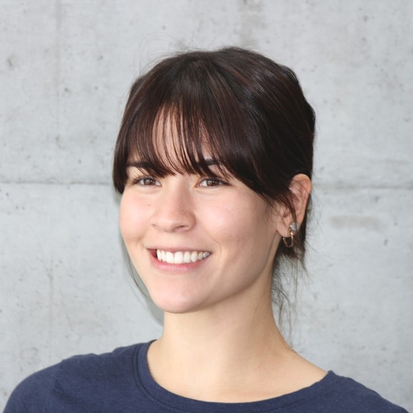 Meet your Posher, Alma - Picture 1 of 1